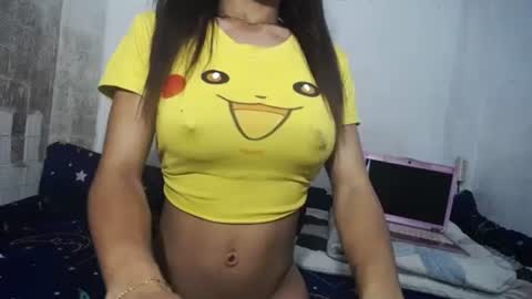 Snapshot of pretty_lady_kitty chatting on October 8, 2:53 am pretty_lady_kitty online show from October 8, 2:53 am