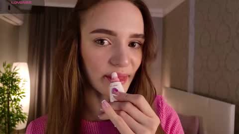 Anna online show from November 9, 2:26 pm