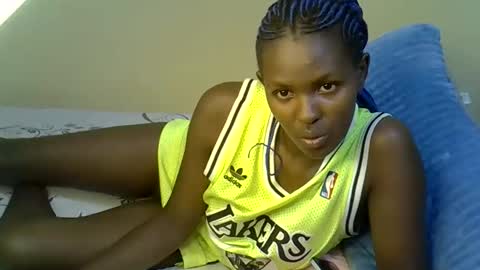 pretty_liny online show from October 14, 5:25 pm