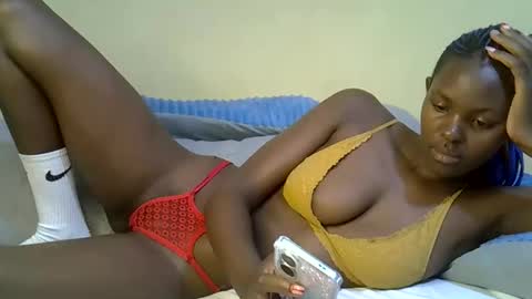 pretty_liny online show from October 19, 12:17 pm