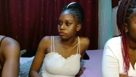 Snapshot of pretty_lioness_ chatting on February 24, 3:48 am Pretty online show from February 24, 3:48 am