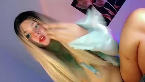 Flor online show from September 26, 9:52 pm