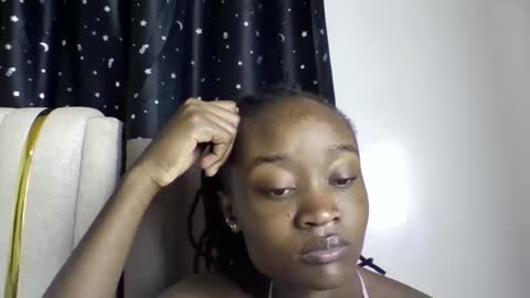 pretty luv1 online show from May 7, 9:14 am