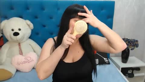 pretty_malika online show from December 7, 8:44 am