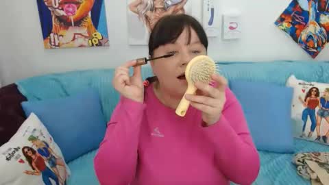 pretty_malika online show from May 16, 5:15 am