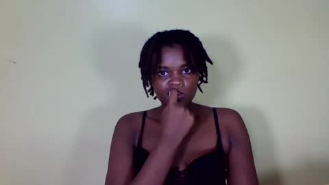 pretty_miya online show from December 26, 4:58 pm