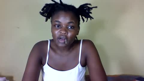 pretty_miya online show from December 31, 8:26 am