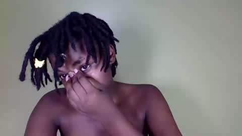 pretty_miya online show from January 5, 8:32 am