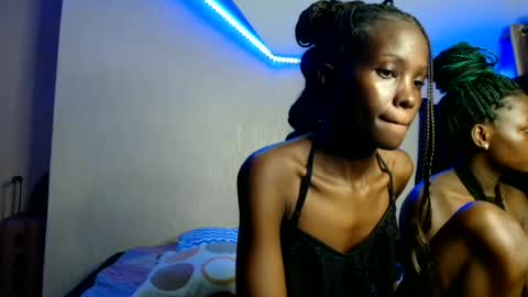 Snapshot of pretty_nyra chatting on June 21, 7:27 pm Nyra online show from June 21, 7:27 pm
