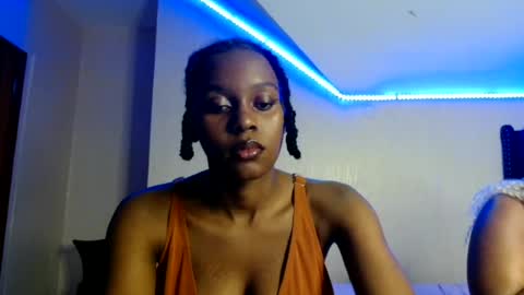 Snapshot of pretty_nyra chatting on July 9, 8:13 pm Nyra online show from July 9, 8:13 pm