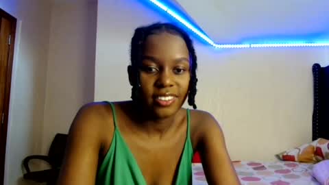 Snapshot of pretty_nyra chatting on July 19, 6:39 am Nyra online show from July 19, 6:39 am