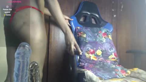 Snapshot of pretty_petite10 chatting on September 22, 7:38 pm pretty_petite10 online show from September 22, 7:38 pm