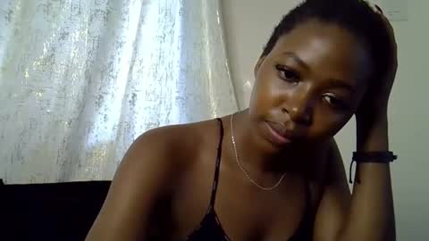 Snapshot of pretty_petite24 chatting on May 15, 9:49 am pretty_petite24 online show from May 15, 9:49 am