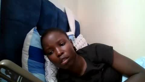 pretty_petite_ebony online show from July 12, 1:24 pm
