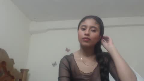 Snapshot of pretty_rose_ chatting on March 2, 5:23 am Rose online show from March 2, 5:23 am