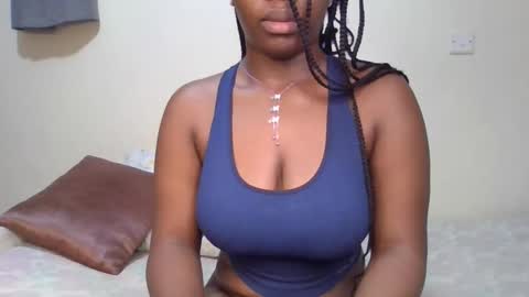 pretty_shila online show from September 23, 12:30 pm