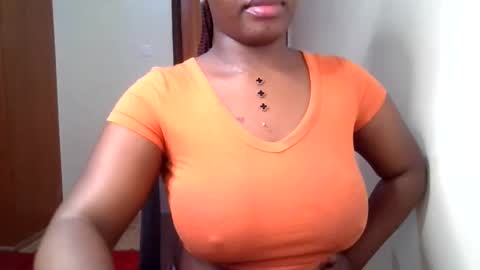 pretty_shila online show from June 3, 12:46 am