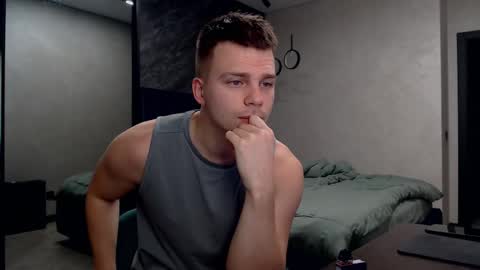 Snapshot of pretty_sweety chatting on February 14, 3:22 am Justin online show from February 14, 3:22 am