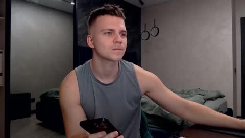 Snapshot of pretty_sweety chatting on February 21, 8:29 am Justin online show from February 21, 8:29 am