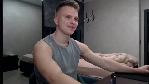 Snapshot of pretty_sweety chatting on September 15, 3:06 am Justin online show from September 15, 3:06 am