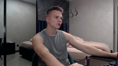 Snapshot of pretty_sweety chatting on October 23, 3:50 am Justin online show from October 23, 3:50 am