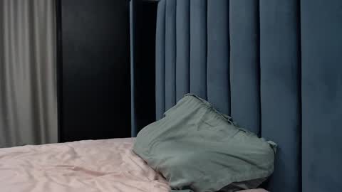 Snapshot of pretty_sweety chatting on November 6, 10:10 pm Justin online show from November 6, 10:10 pm