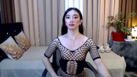 prettyakhira online show from February 5, 11:06 pm