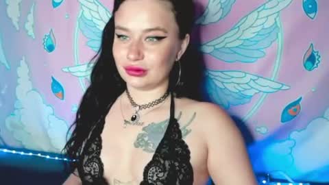 Snapshot of prettyaliceee chatting on July 19, 4:05 am Alice online show from July 19, 4:05 am