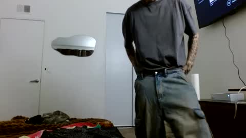 pretty boy online show from September 27, 4:50 am