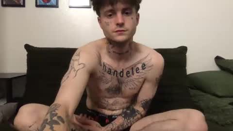 pretty boy online show from October 15, 6:35 am