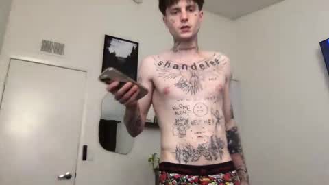 pretty boy online show from January 18, 3:21 am