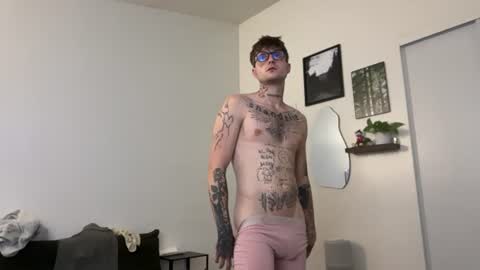 pretty boy online show from June 19, 5:23 am