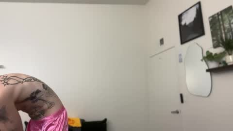pretty boy online show from August 2, 4:22 am