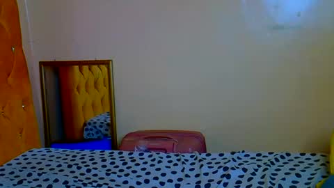 prettycandy0 online show from March 7, 4:42 am