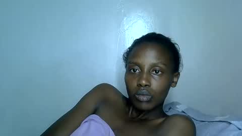 Prettiesexxy online show from December 3, 9:02 pm