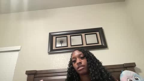 prettyfacefemale online show from April 17, 1:08 am