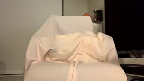 Pretty or Flacka  online show from November 14, 8:35 am