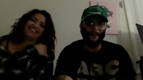 Snapshot of prettyglazed chatting on July 17, 1:23 am prettyglazed online show from July 17, 1:23 am