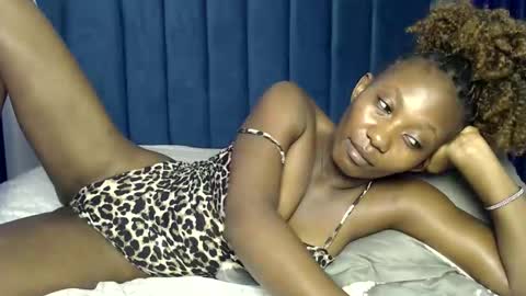 Mary online show from November 19, 6:02 am