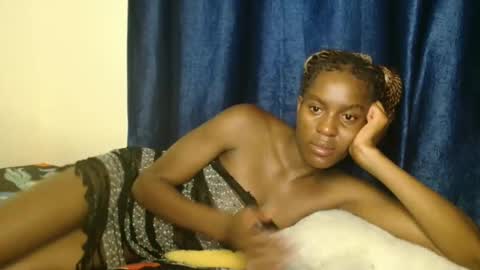 Snapshot of prettygoddess1 chatting on April 21, 3:24 am Mary online show from April 21, 3:24 am