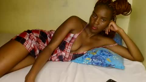 Snapshot of prettygoddess1 chatting on May 31, 5:53 pm Mary online show from May 31, 5:53 pm