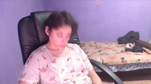 prettyjulliette online show from January 24, 6:46 pm