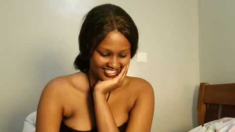Snapshot of prettykeilaa chatting on May 22, 7:52 pm prettykeilaa online show from May 22, 7:52 pm