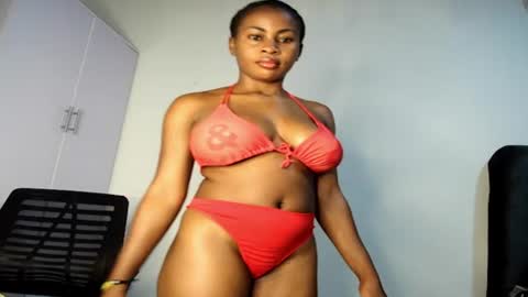 Snapshot of prettylove5 chatting on June 24, 6:45 am evelyn online show from June 24, 6:45 am