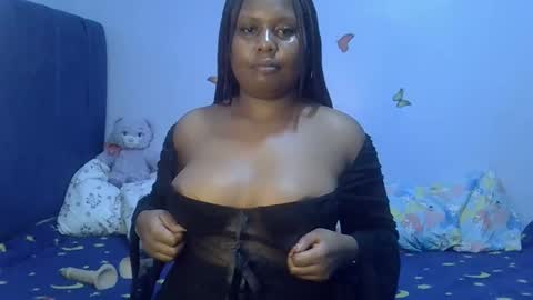 prettymel1 online show from March 17, 6:33 pm