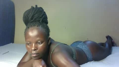 Melly online show from February 4, 6:36 pm