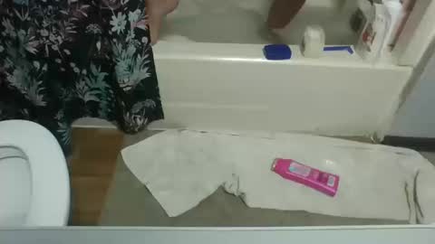 prettyp7729206 online show from October 15, 3:23 pm