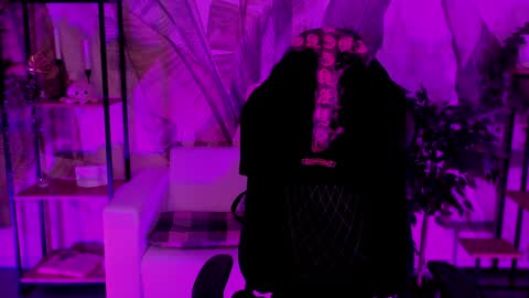 Mila -NONUDE MODEL online show from December 6, 8:05 am