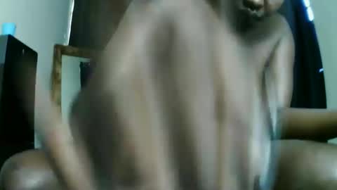 prettyreen online show from April 1, 6:14 am