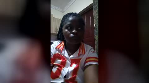 prettyriss online show from June 26, 8:57 pm